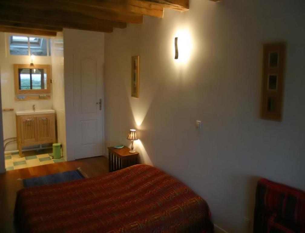 La Grange Aux Loirs B&B Courtioux Rom bilde